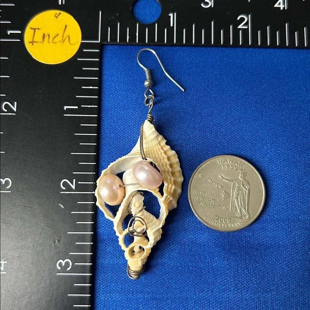 🖤Hawai’i shell & Pearl handmade earrings - Picture 7 of 10